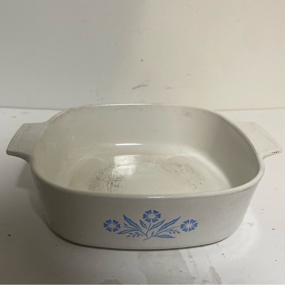 Vintage Corning Ware Blue Cornflower 1.75L Casserole Dish – Made in Canada